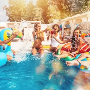 Pool Party 40 - 80 Persons - 4 Hours